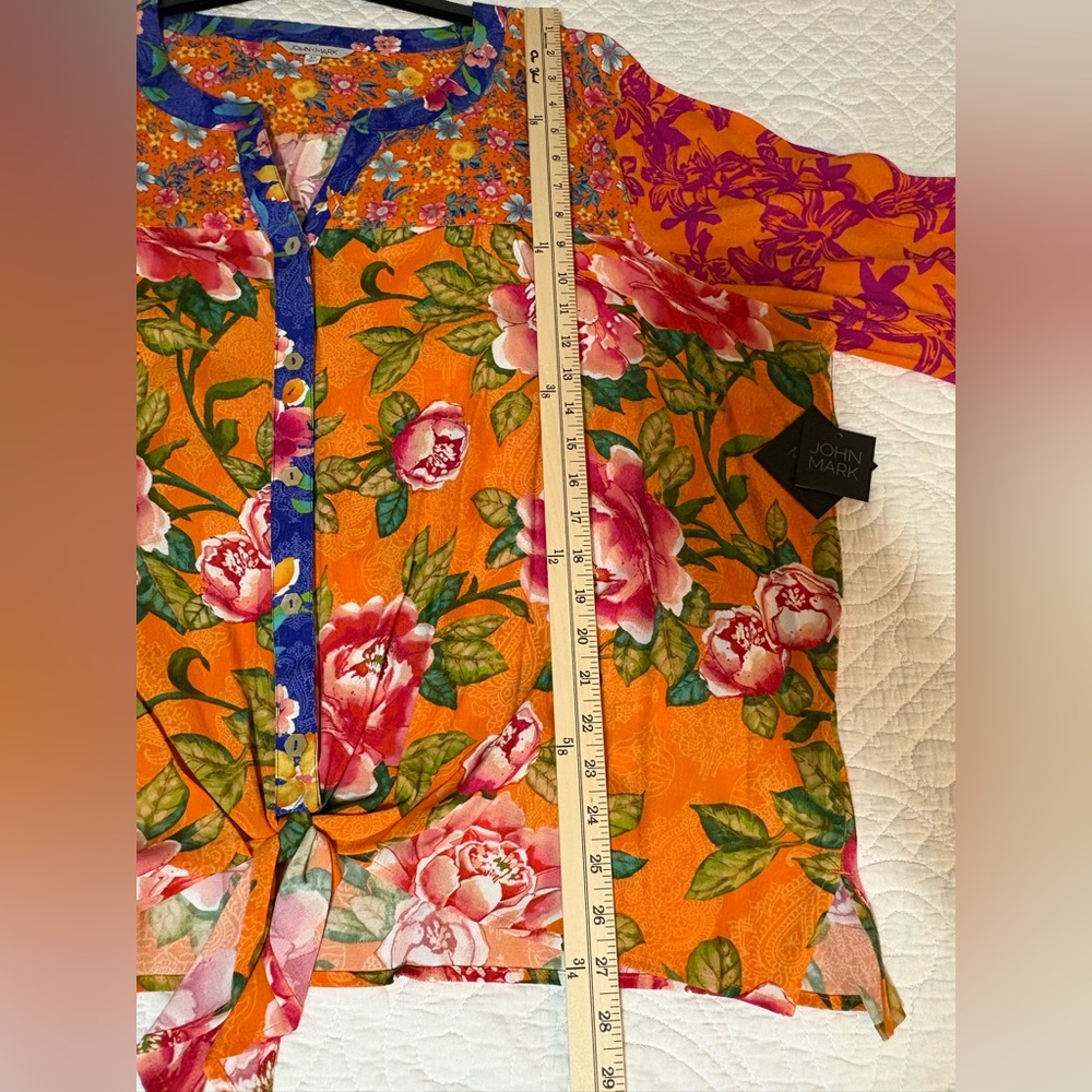 NWT - John Mark Printed Split V-Neck 3/4 Sleeve Button Front Blouse Plus-Size - Picture 10 of 12